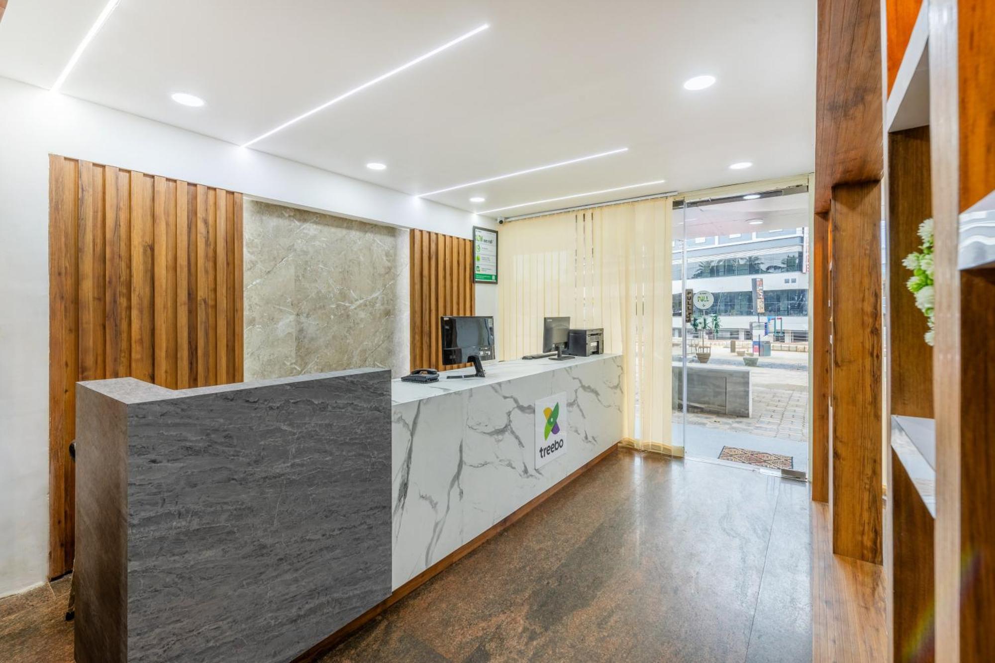 Treebo Sky City Grand, 5 Min From Mangalore Airport מראה חיצוני תמונה